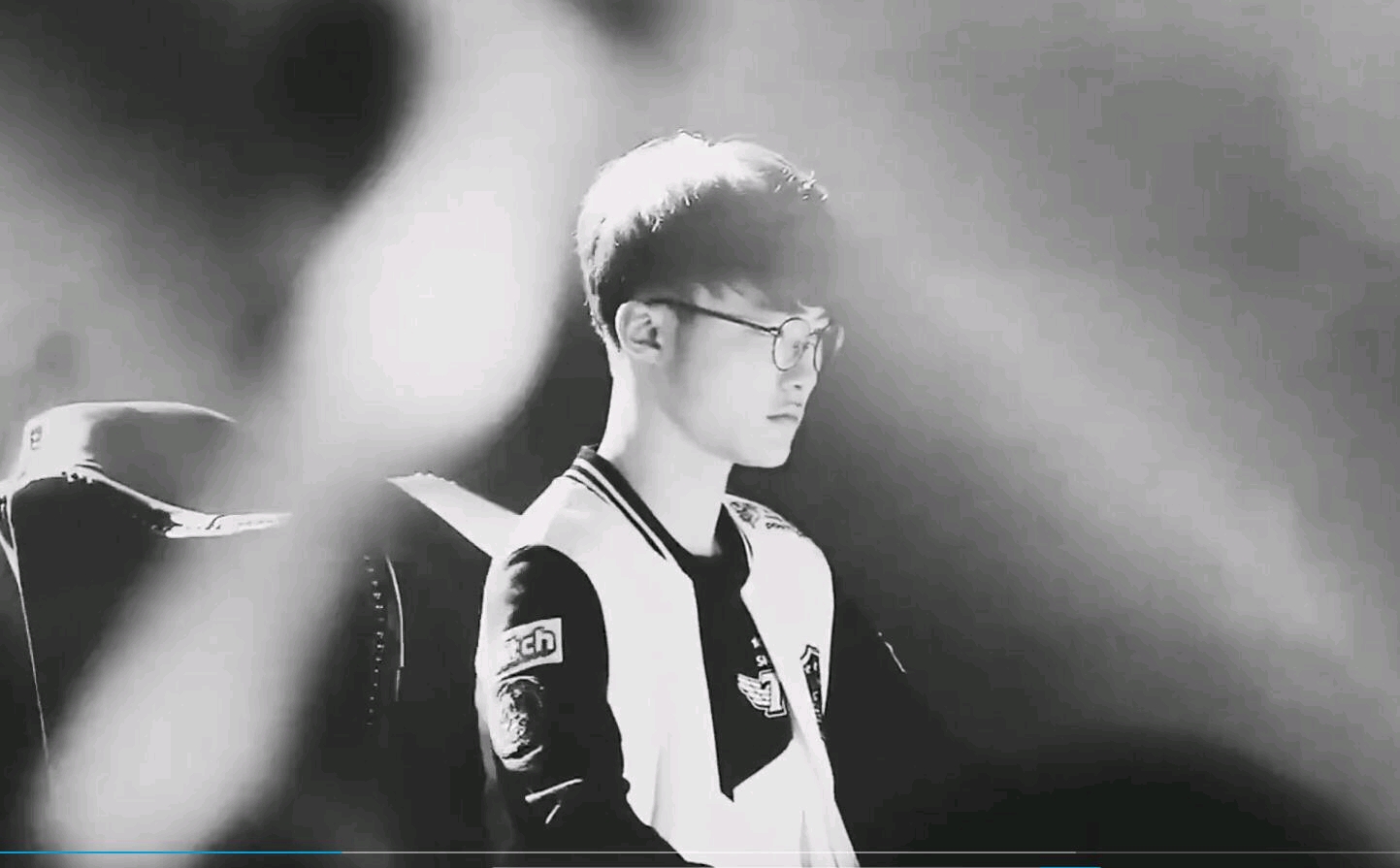 王者归来，s1mple荣膺本届DH春季大师赛MVP